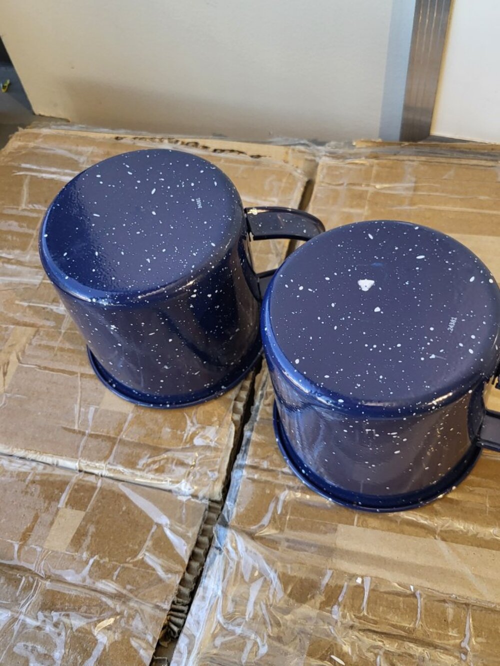 JAYCO RV BLUE SPECKLED ENAMEL COATED METAL COFFEE CUPS (2) RARE SEE PICTURES - Picture 3 of 7